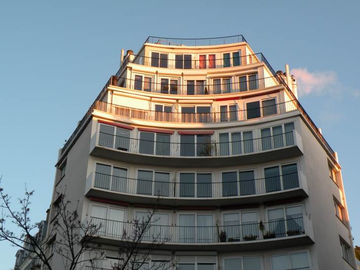  immeuble du Bd Raspail, avec grands balcons et terrasses